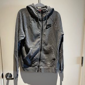 Women’s Nike Zip Up Sweatshirt~ size S